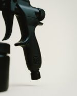 Adjustable solution flow control on the Sjolie X1 Pro spray tan gun